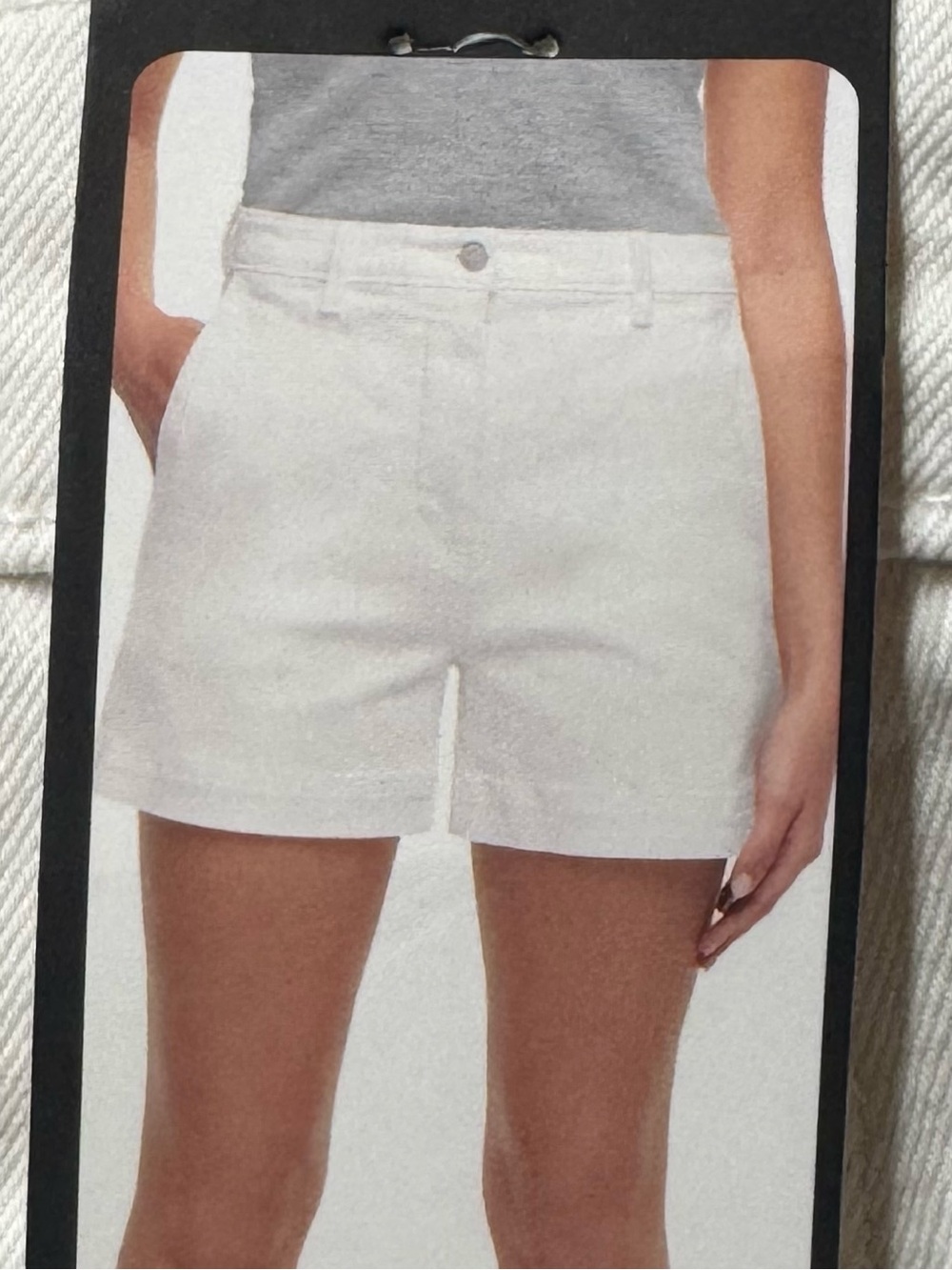 Banana Republic Cream Everyday Short